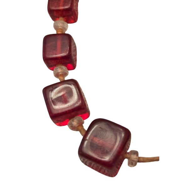 Vintage Cherry Red Lucite Necklace Square Beads Mid Century Glow - Picture 5 of 8